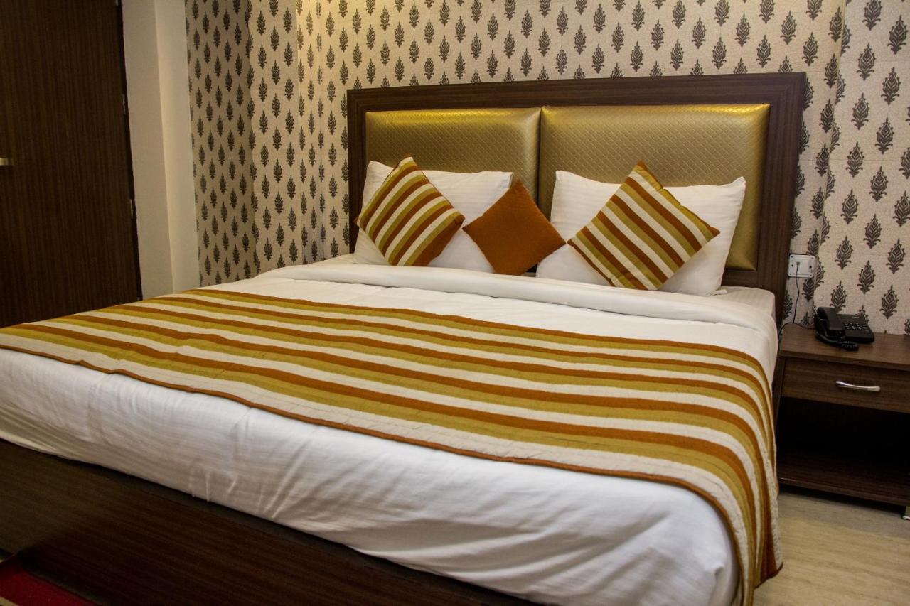 Hotel Pawan Plaza Near Sir Ganga Ram Hospital Delhi  Extérieur photo