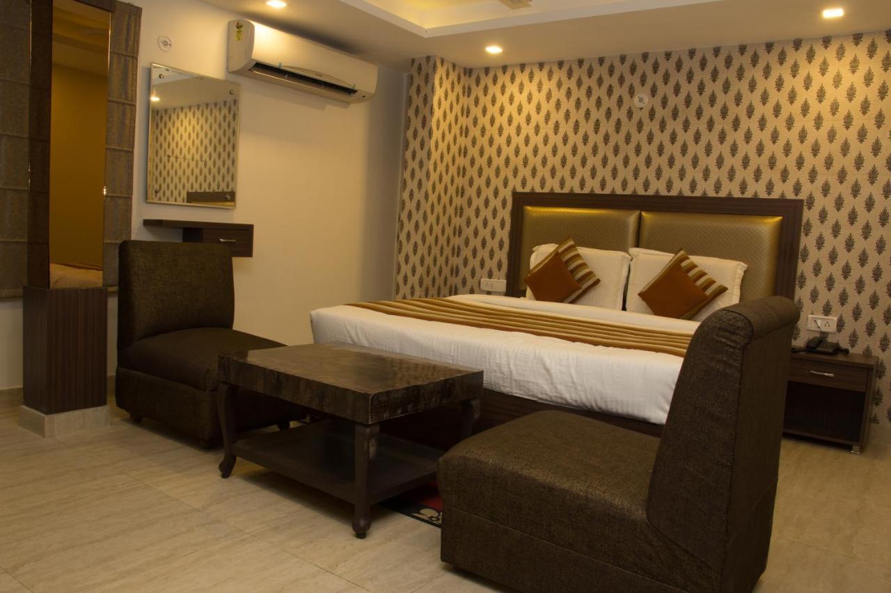 Hotel Pawan Plaza Near Sir Ganga Ram Hospital Delhi  Extérieur photo