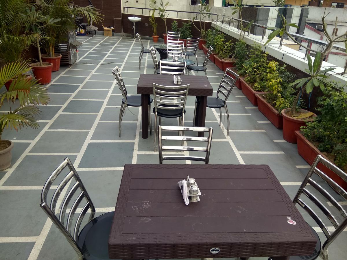 Hotel Pawan Plaza Near Sir Ganga Ram Hospital Delhi  Extérieur photo