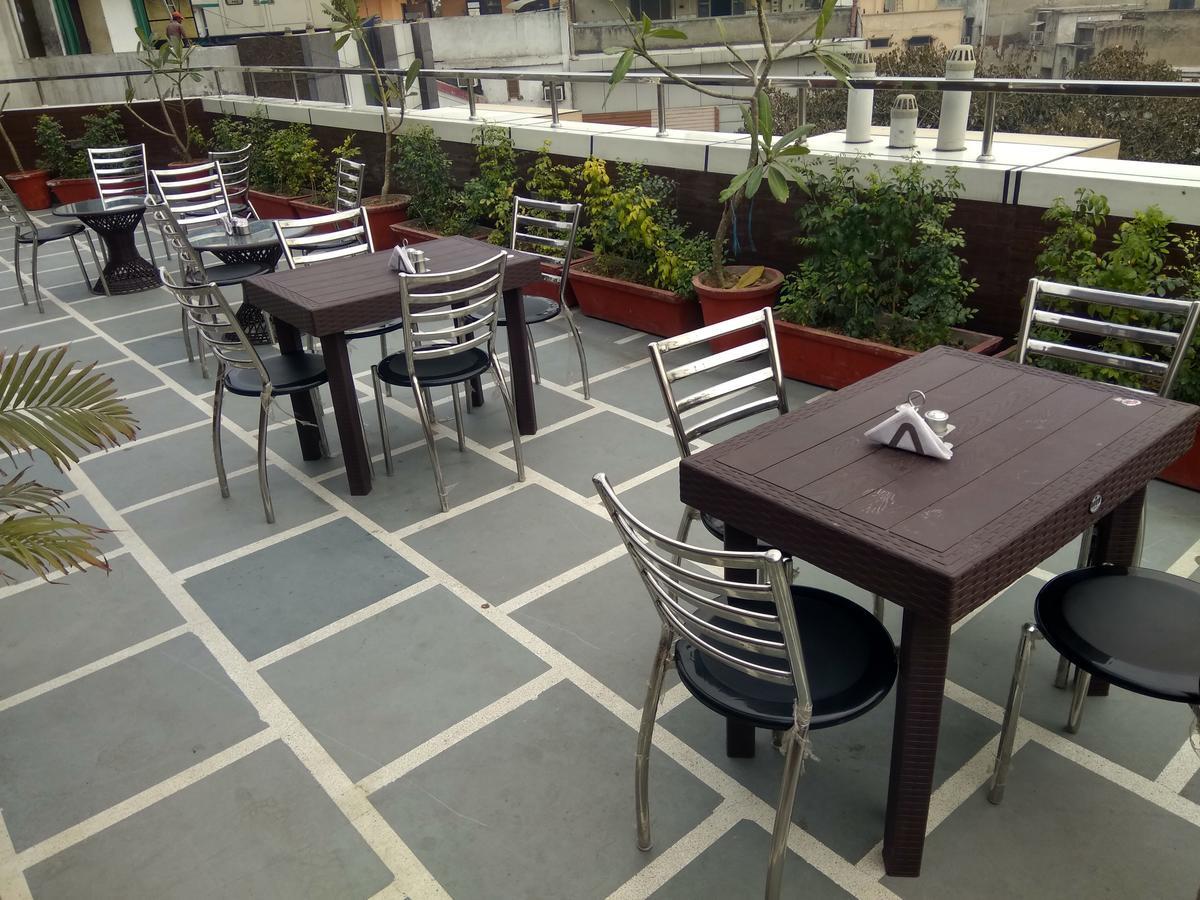 Hotel Pawan Plaza Near Sir Ganga Ram Hospital Delhi  Extérieur photo