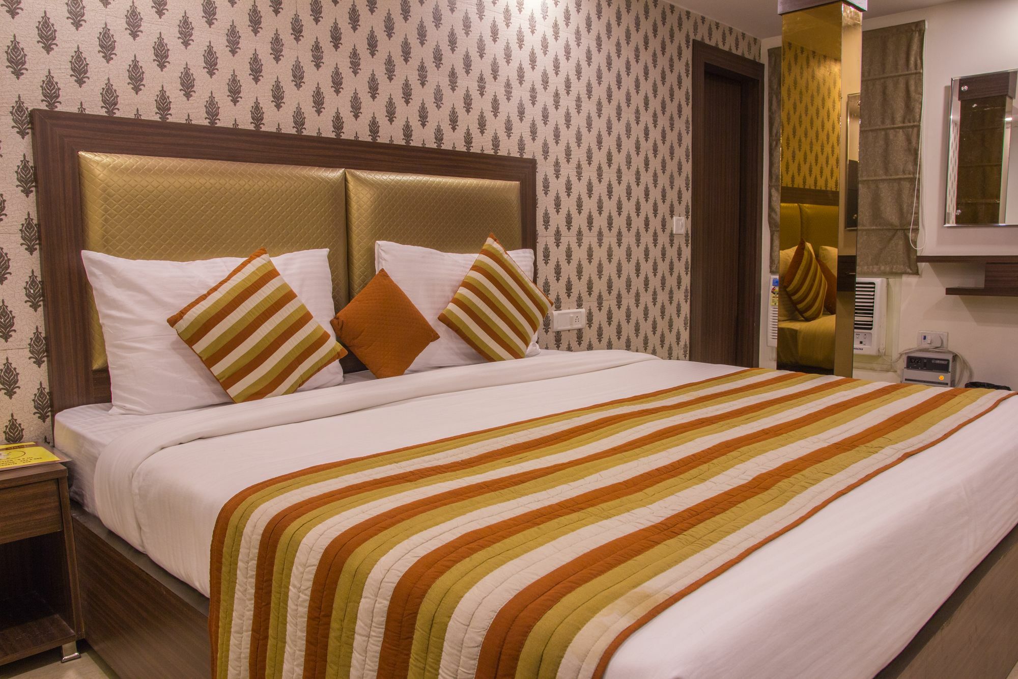 Hotel Pawan Plaza Near Sir Ganga Ram Hospital Delhi  Extérieur photo